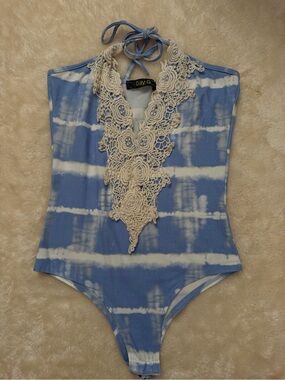 Bodysuit color blue and white. Size:S